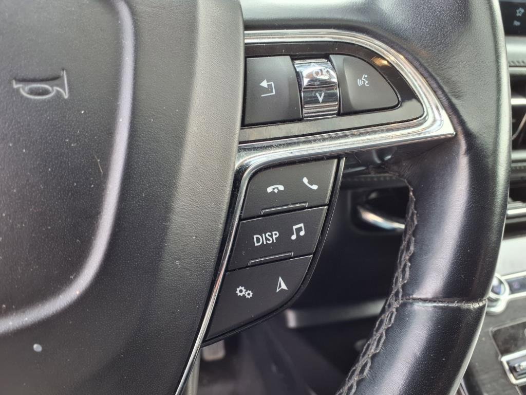 Used 2023 Lincoln Nautilus Reserve image 22