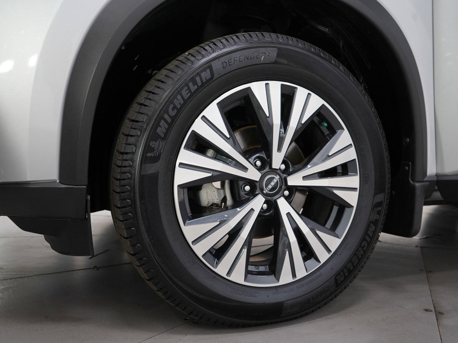 Used 2022 Nissan Rogue SV image 30