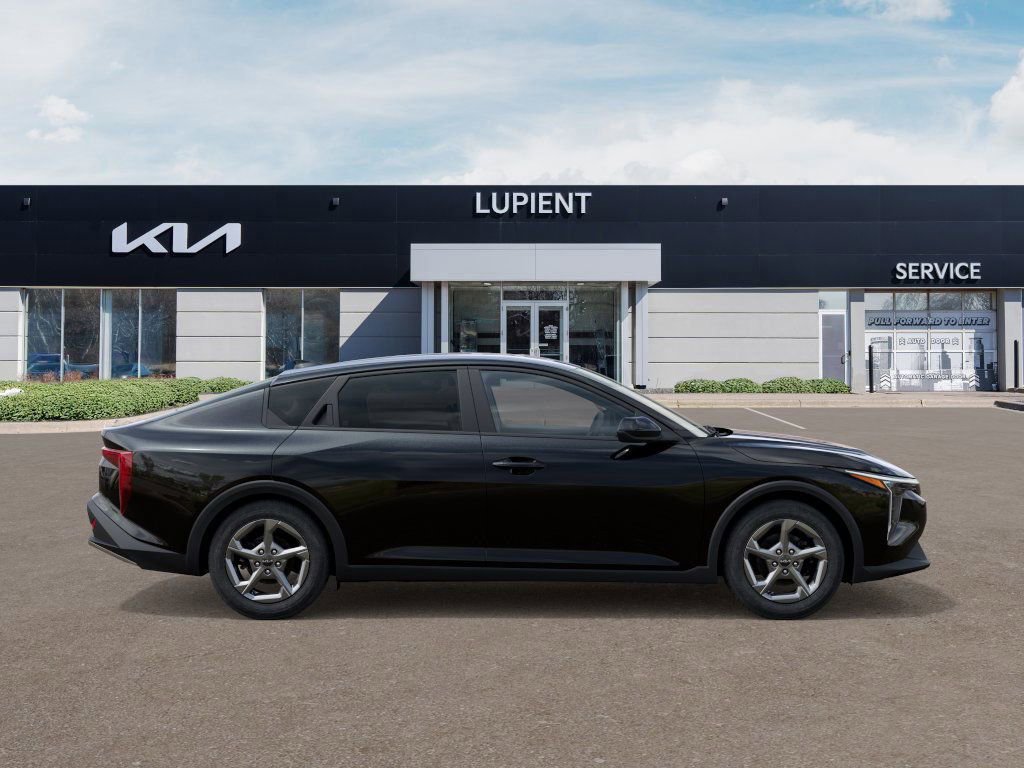 New 2026 Kia K4 LXS image 10