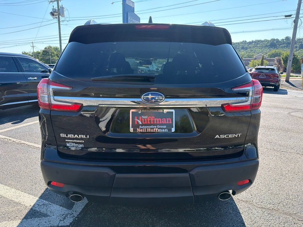 Used 2025 Subaru Ascent Premium AWD/4WD image 6