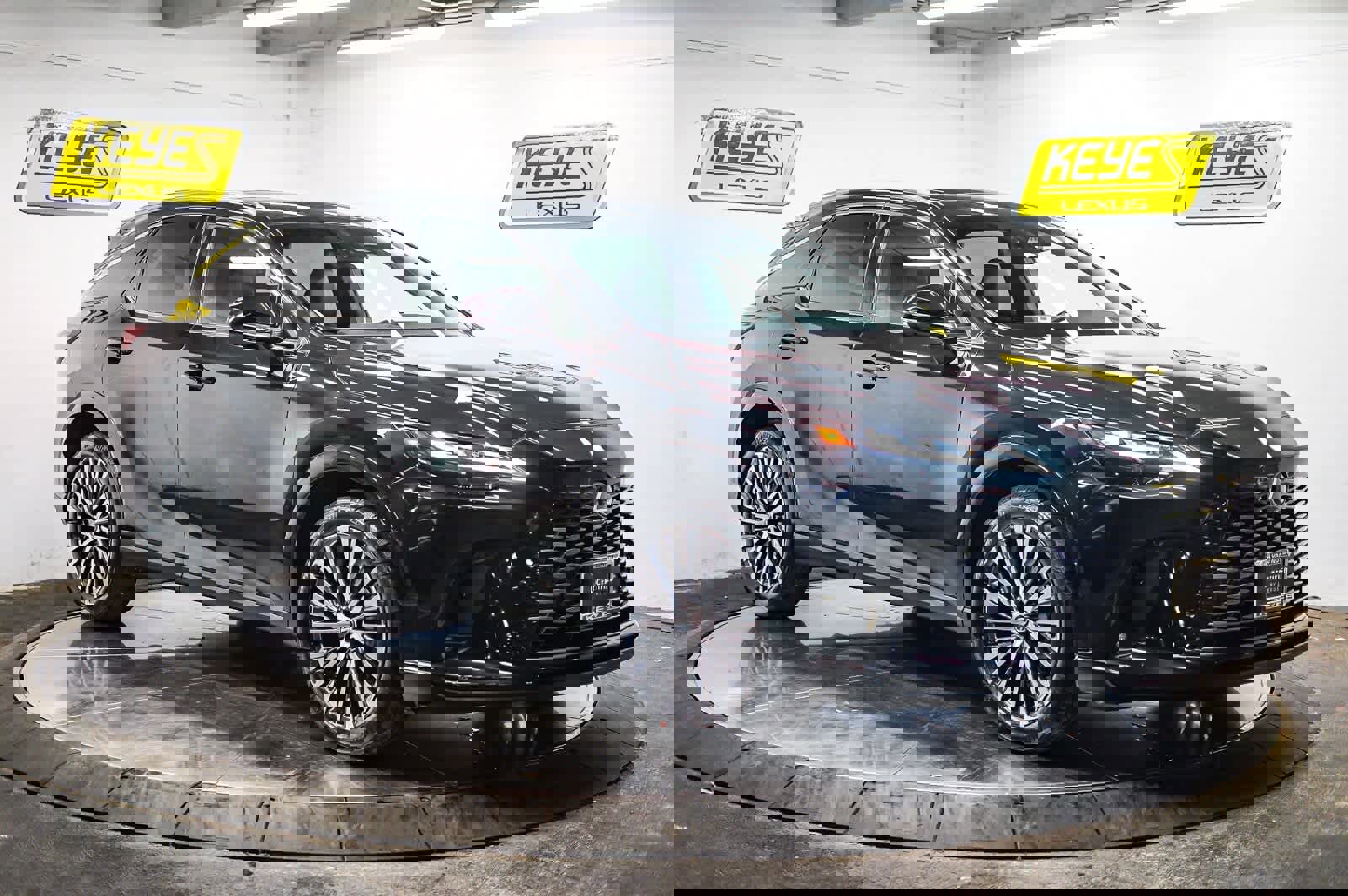 Used 2024 Lexus RX 350 Premium w/ Accessory Package (Z1) image 5