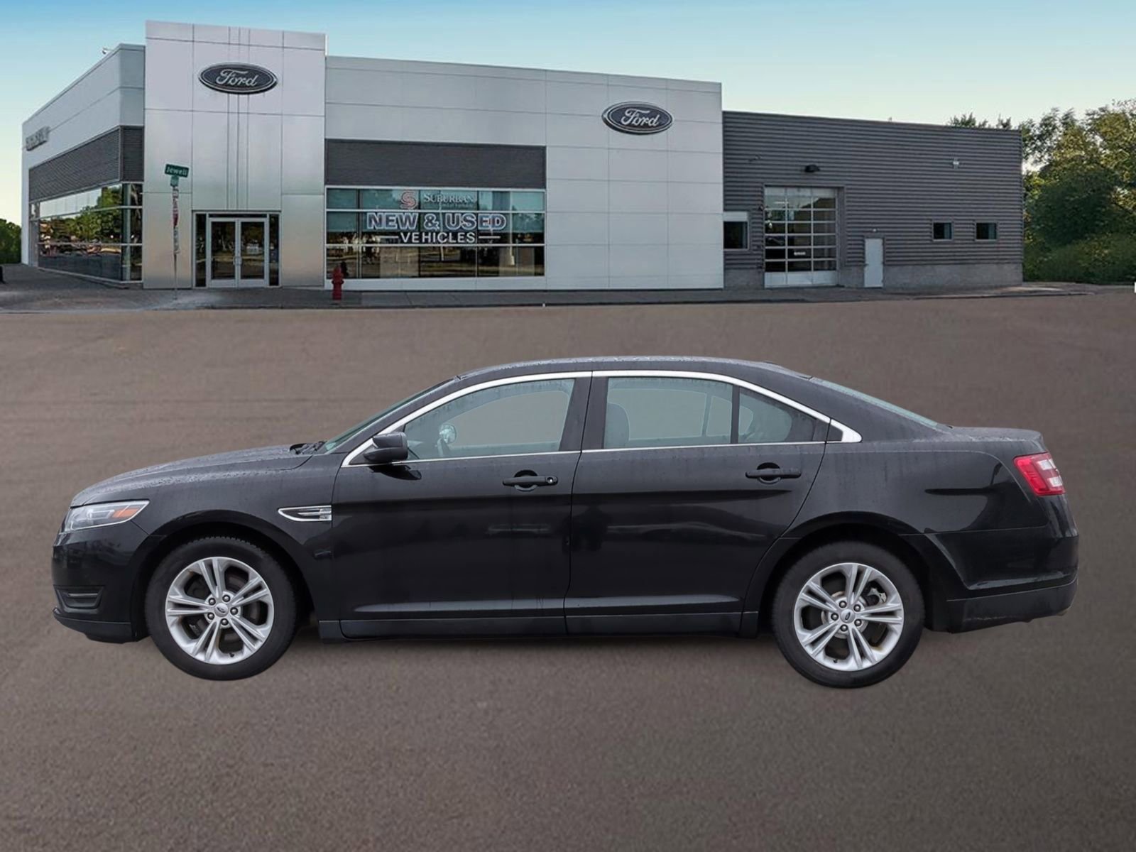 Used 2018 Ford Taurus SEL image 7