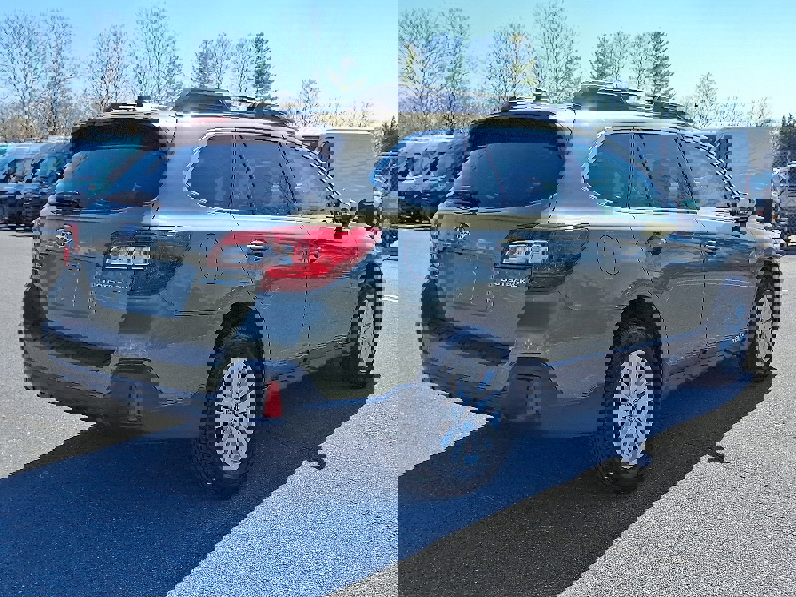 Used 2019 Subaru Outback 2.5i Premium image 5