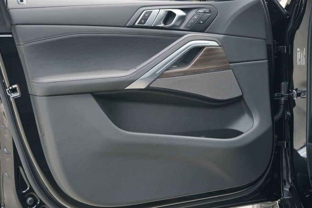 New 2026 BMW X6 xDrive40i image 8