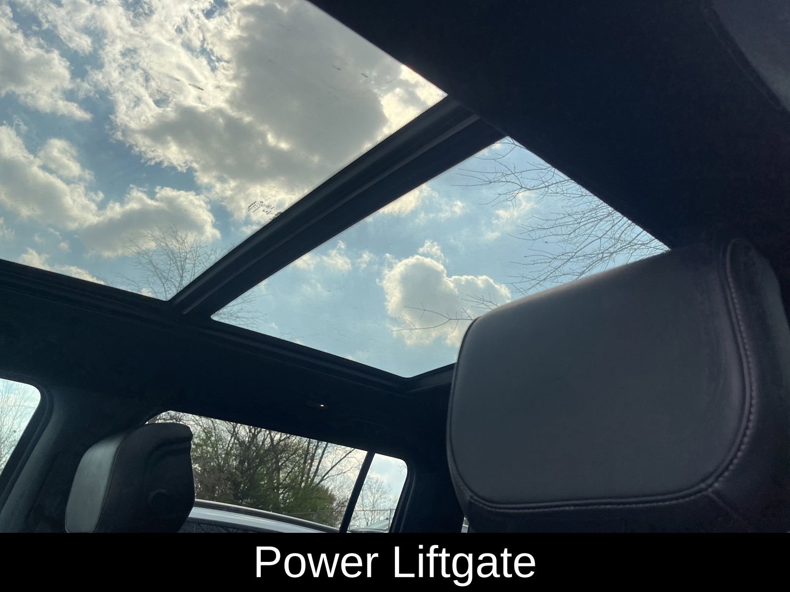 Used 2022 Jeep Wagoneer Series II w/ Premium Group I image 14