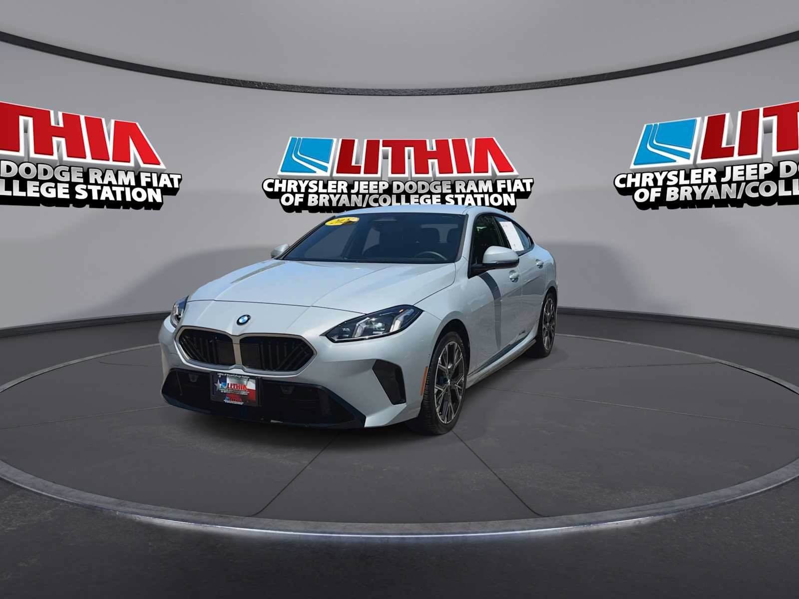 Used 2025 BMW 228i xDrive AWD/4WD image 3