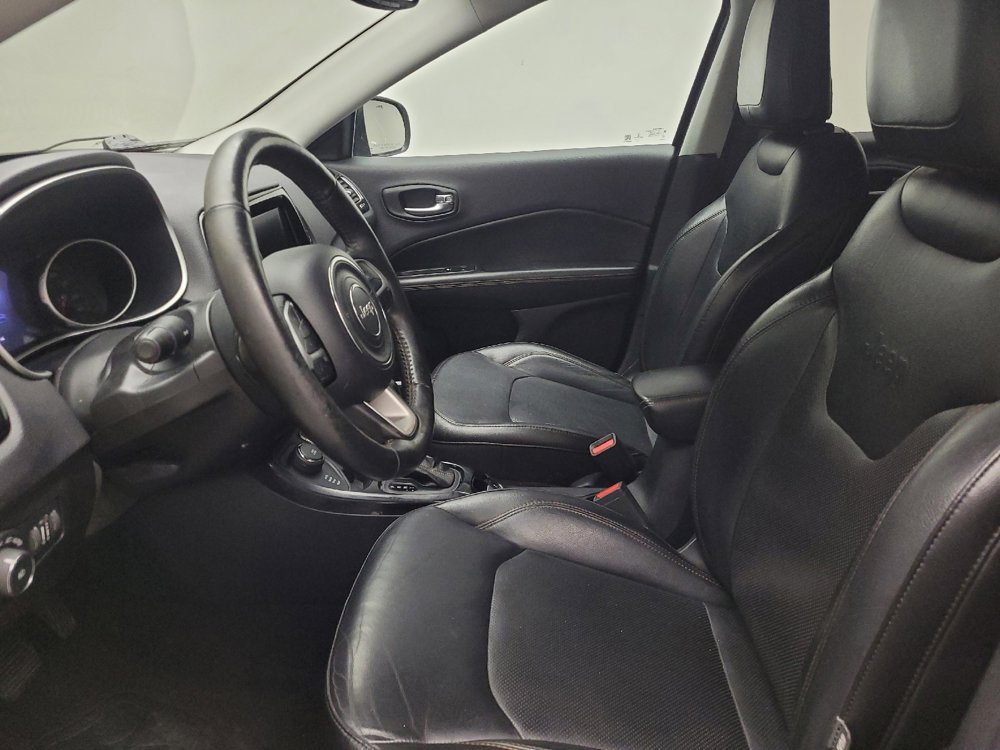 Used 2018 Jeep Compass Limited w/ Navigation Group AWD/4WD image 17