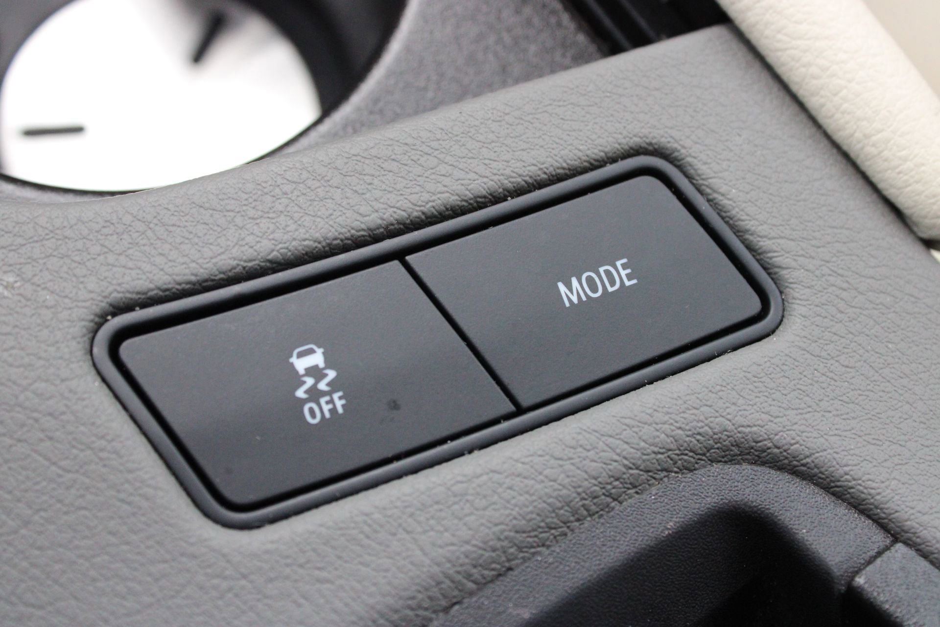 Used 2024 Cadillac XT5 Premium Luxury w/ LPO, Floor Liner Package AWD/4WD image 53