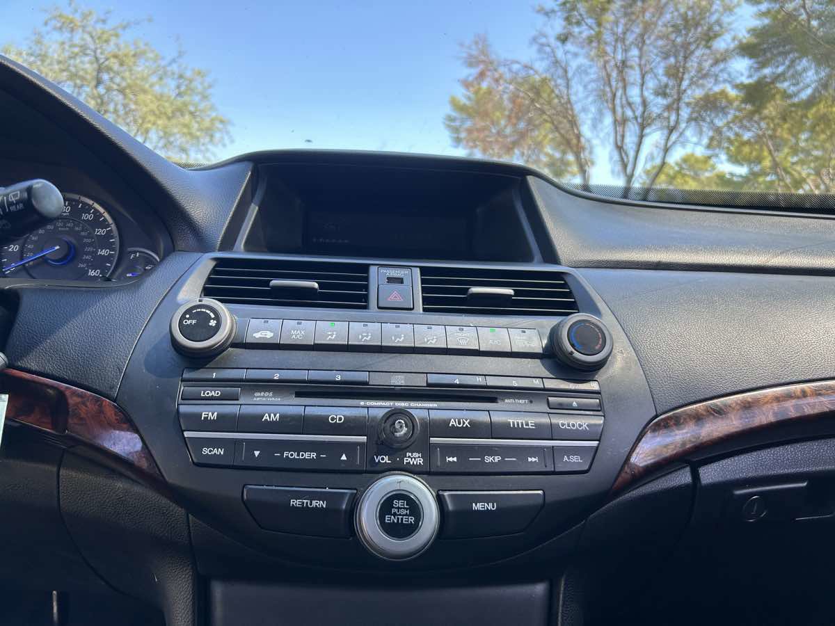 Used 2012 Honda Crosstour EX image 12