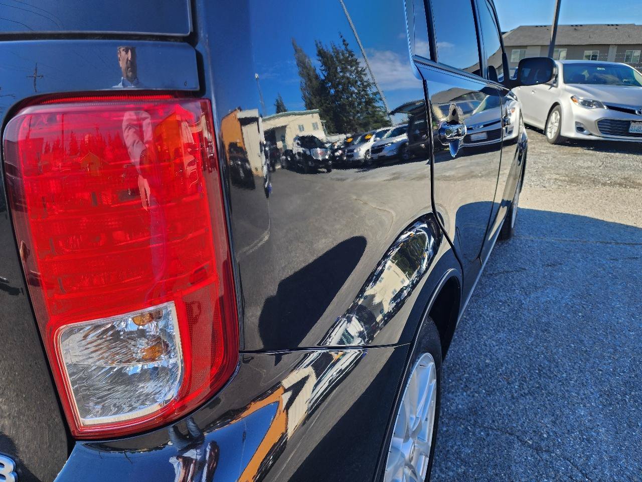 Used 2011 Scion xB FWD image 30