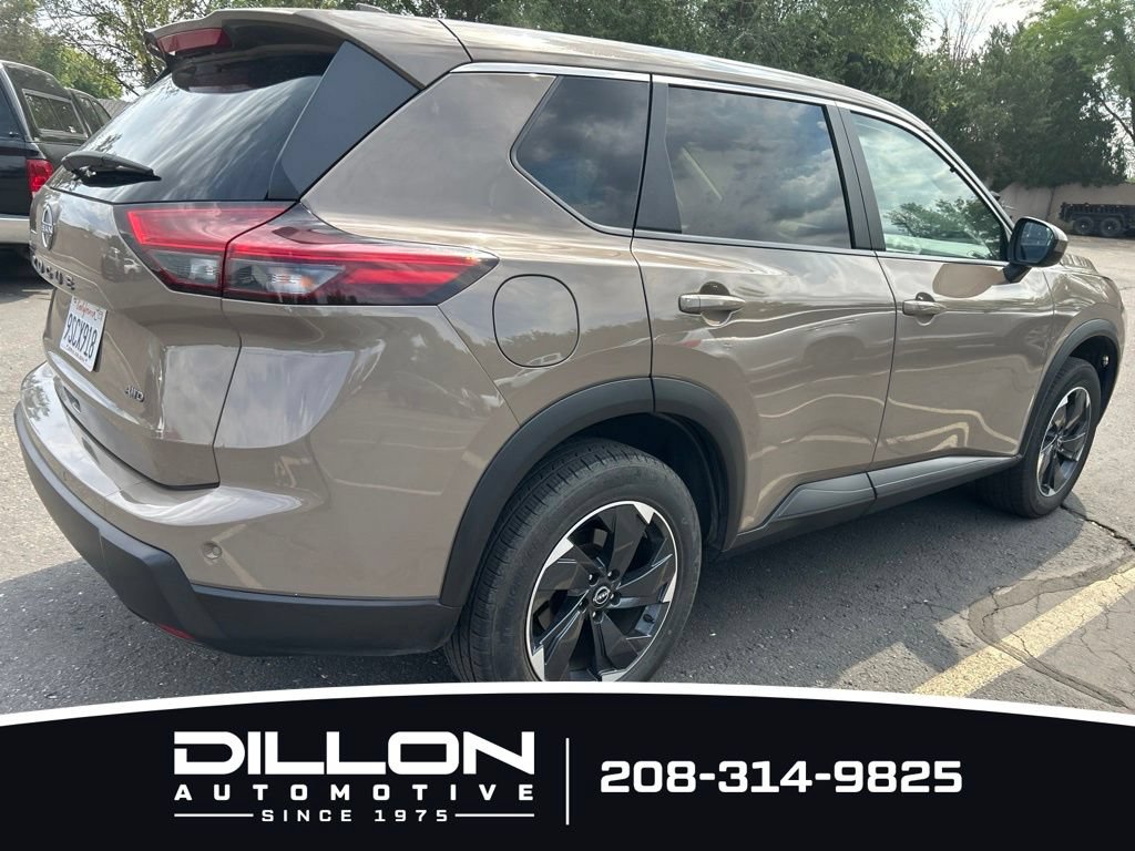 Used 2025 Nissan Rogue SV AWD/4WD image 20