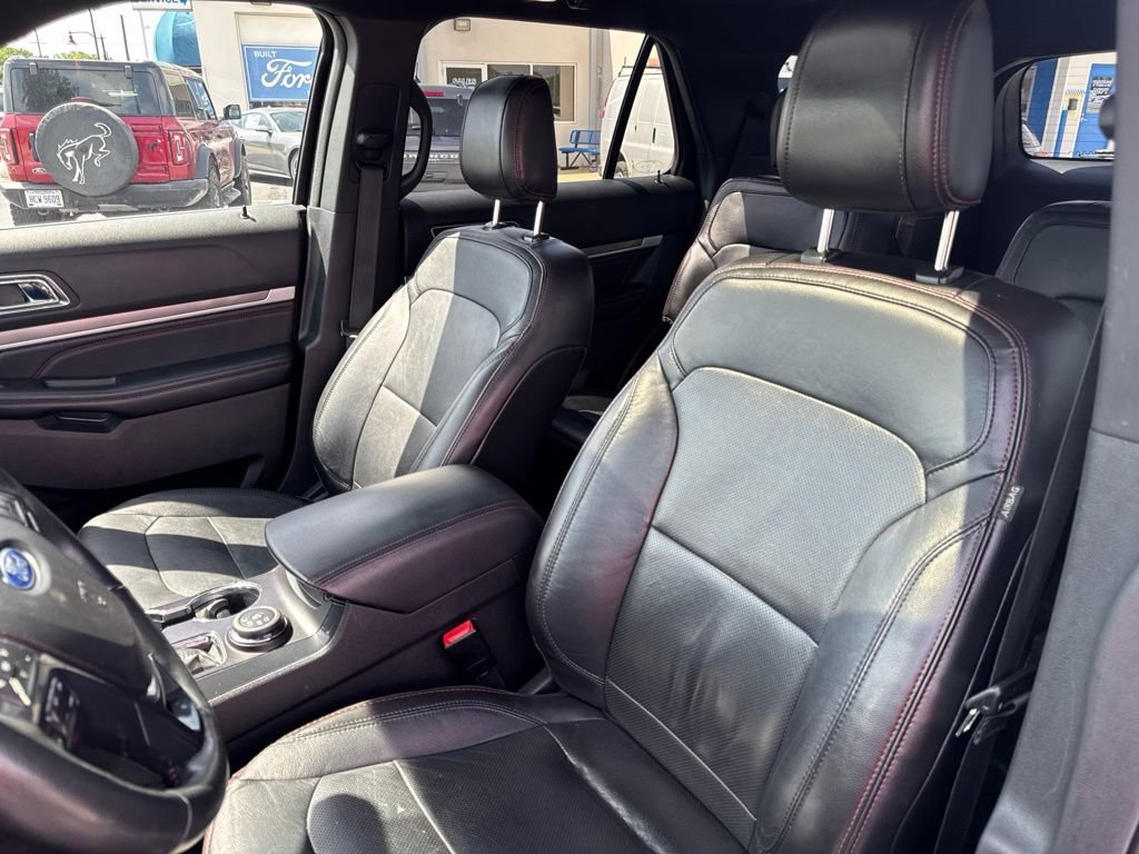 Used 2018 Ford Explorer Sport AWD/4WD image 12