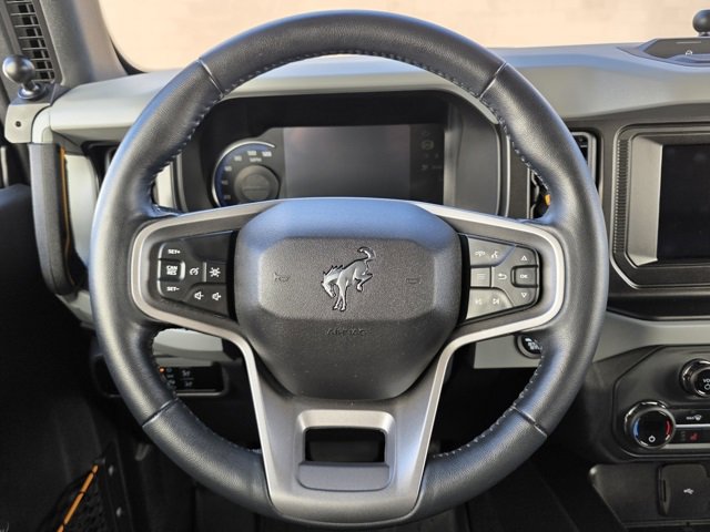 Used 2023 Ford Bronco Badlands image 14