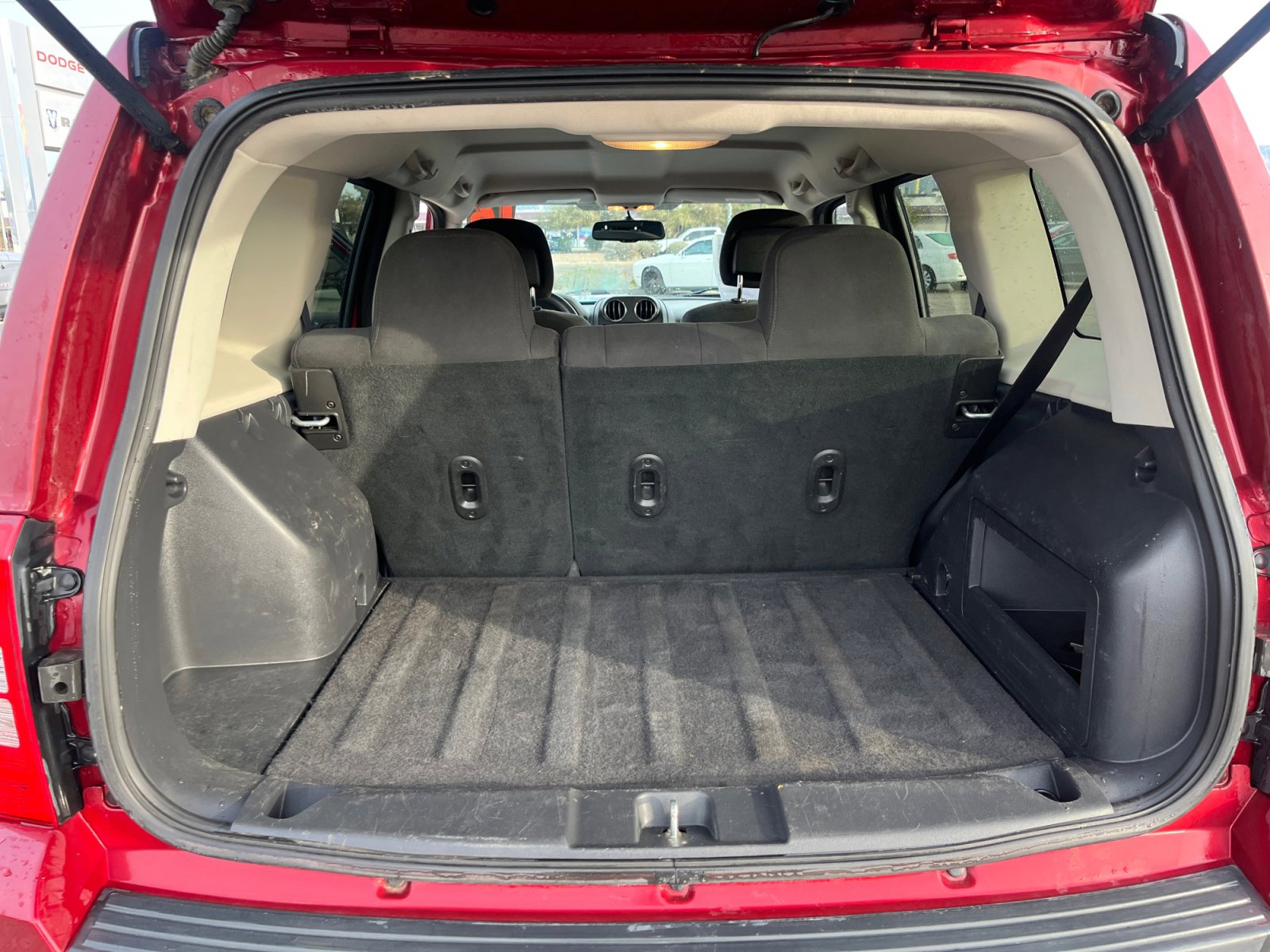 Used 2016 Jeep Patriot Sport image 34