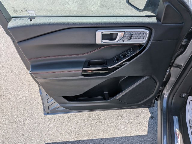 Used 2023 Ford Explorer ST-Line AWD/4WD image 6