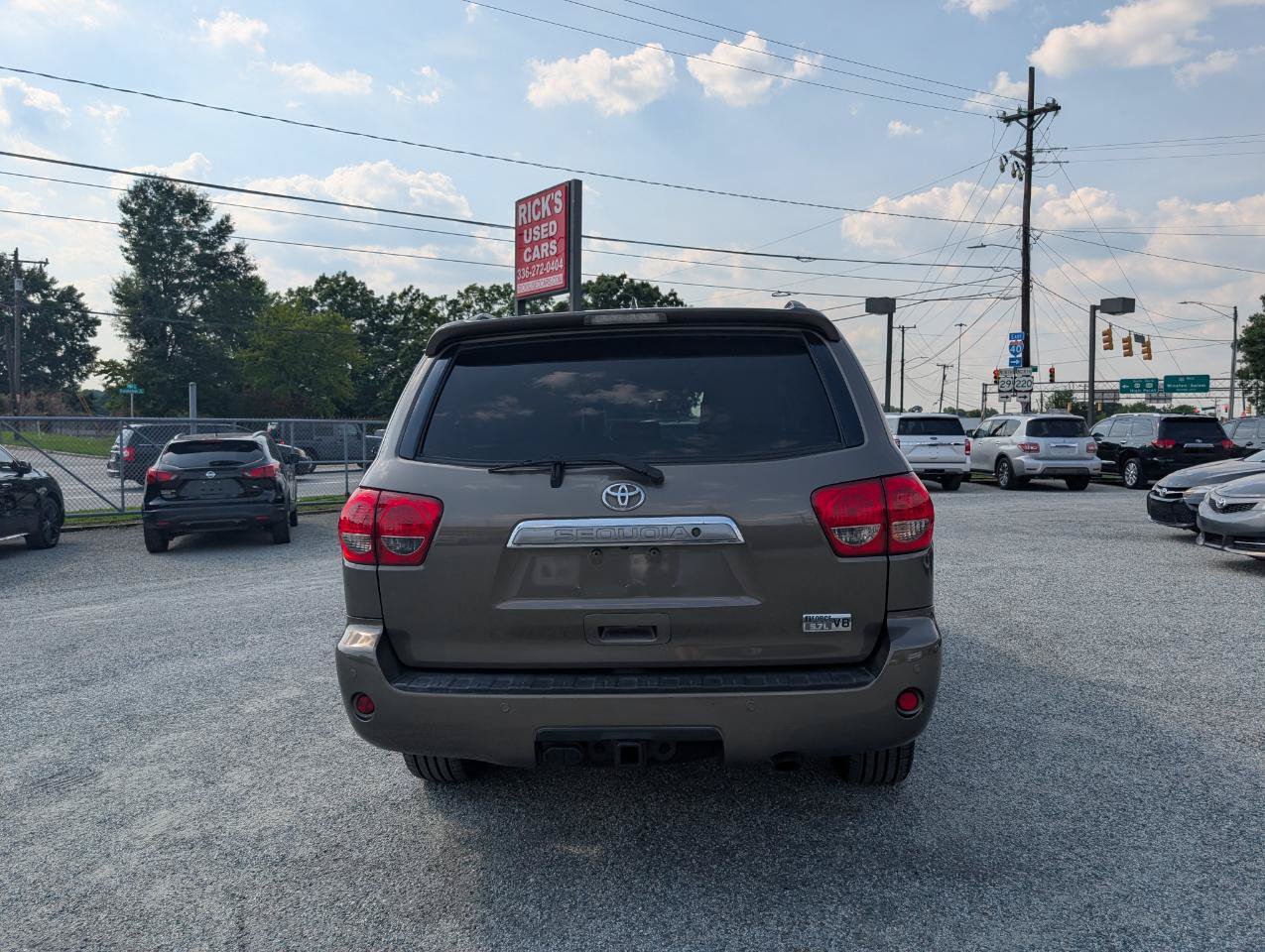 Used 2014 Toyota Sequoia Platinum AWD/4WD image 8