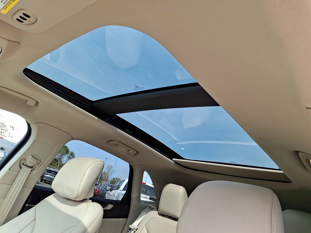 Used 2019 Lincoln MKC Reserve image 14