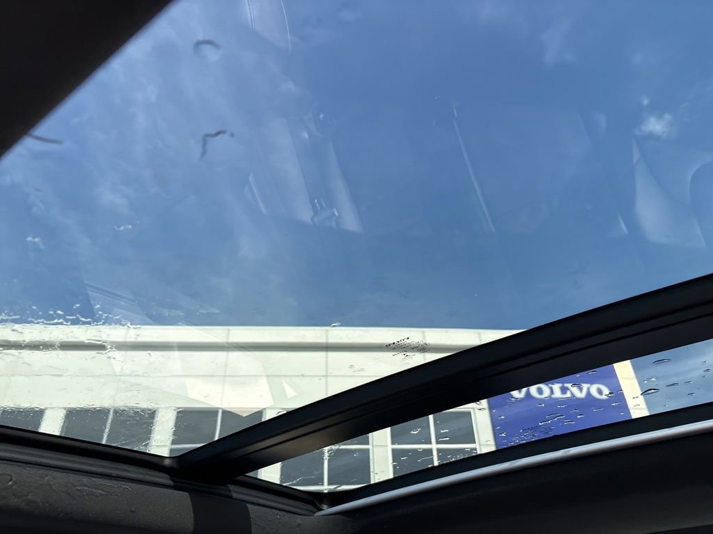Certified 2023 Volvo S60 B5 Plus w/ Climate Package FWD image 22