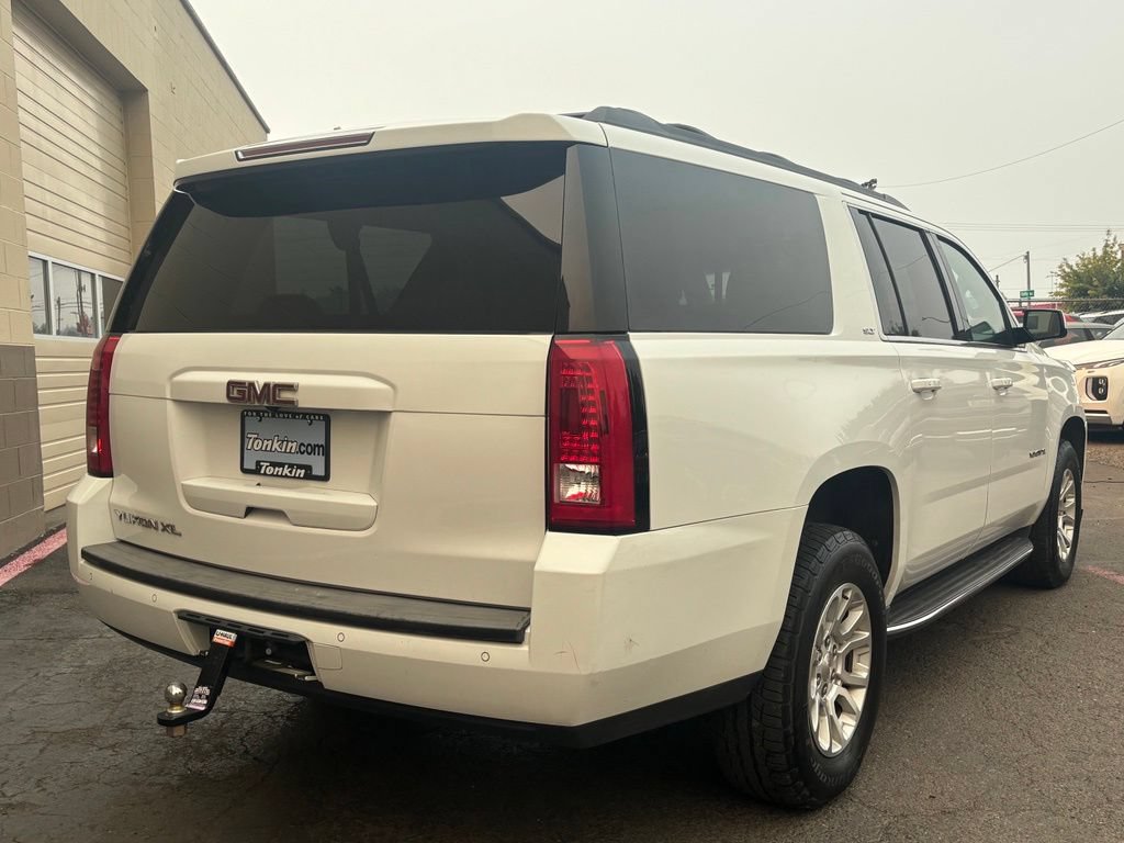 Used 2017 GMC Yukon XL SLT AWD/4WD image 5