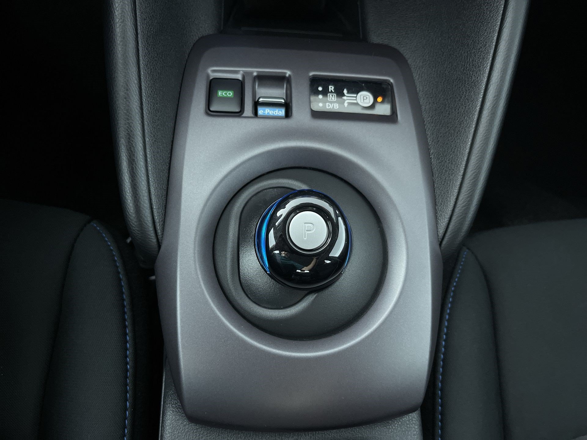 Certified 2025 Nissan Leaf S FWD image 20