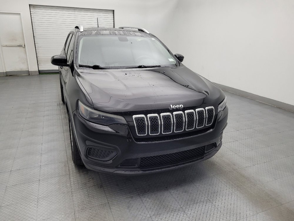 Used 2020 Jeep Cherokee Latitude FWD image 14