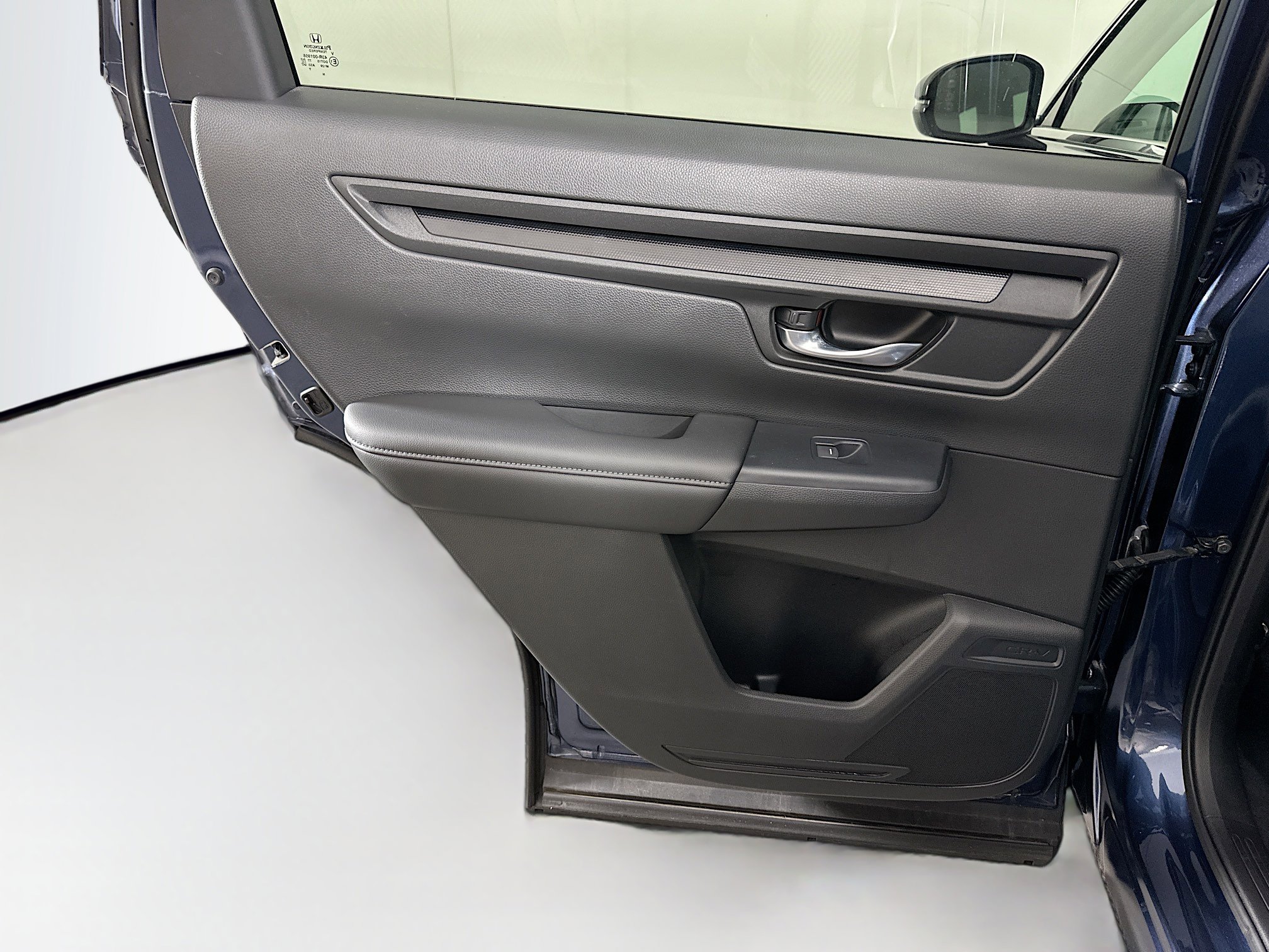 Used 2025 Honda CR-V LX image 23