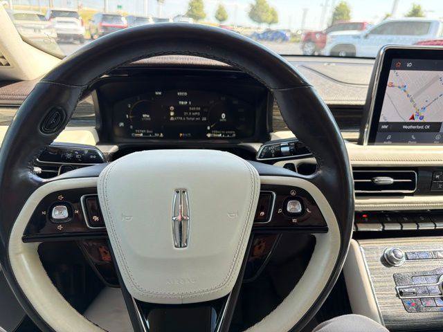 Used 2021 Lincoln Aviator Black Label w/ Class IV Trailer Tow Package AWD/4WD image 14