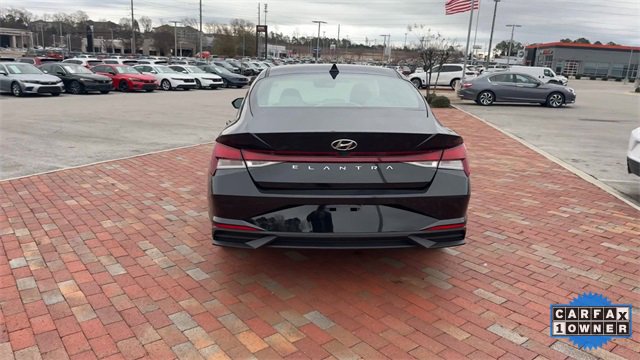 Used 2023 Hyundai Elantra SEL image 9