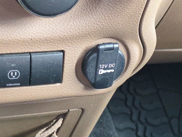 Used 2017 Jeep Wrangler Unlimited Sahara w/ Connectivity Group image 22