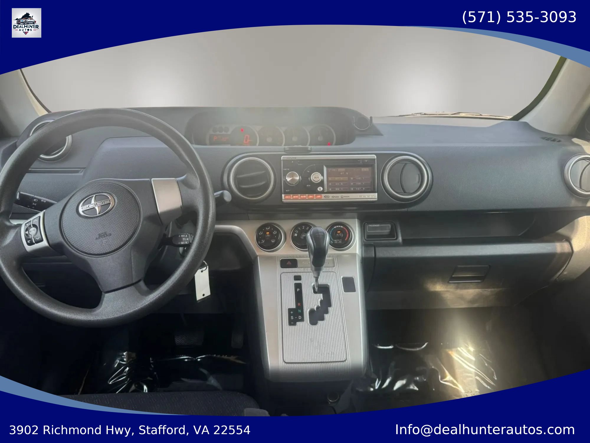Used 2010 Scion xB FWD image 17
