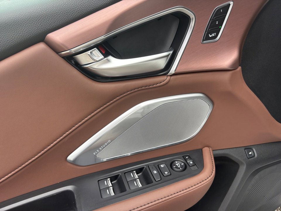Certified 2023 Acura RDX FWD w/ Technology Package image 32