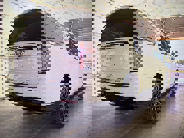 Used 2023 Chevrolet Suburban RST w/ Luxury Package image 4