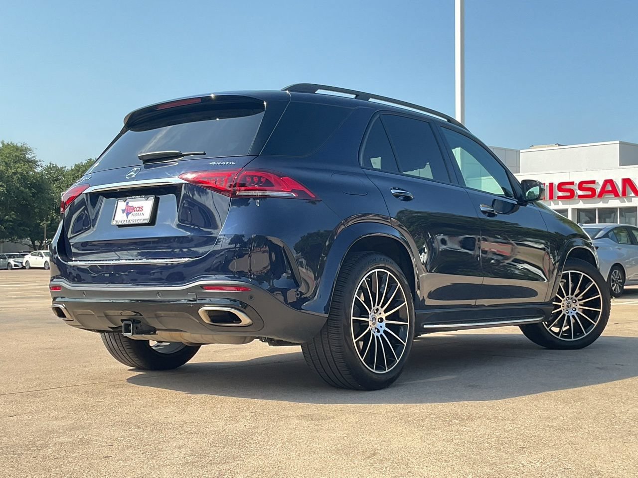 Used 2022 Mercedes-Benz GLE 450 4MATIC image 4