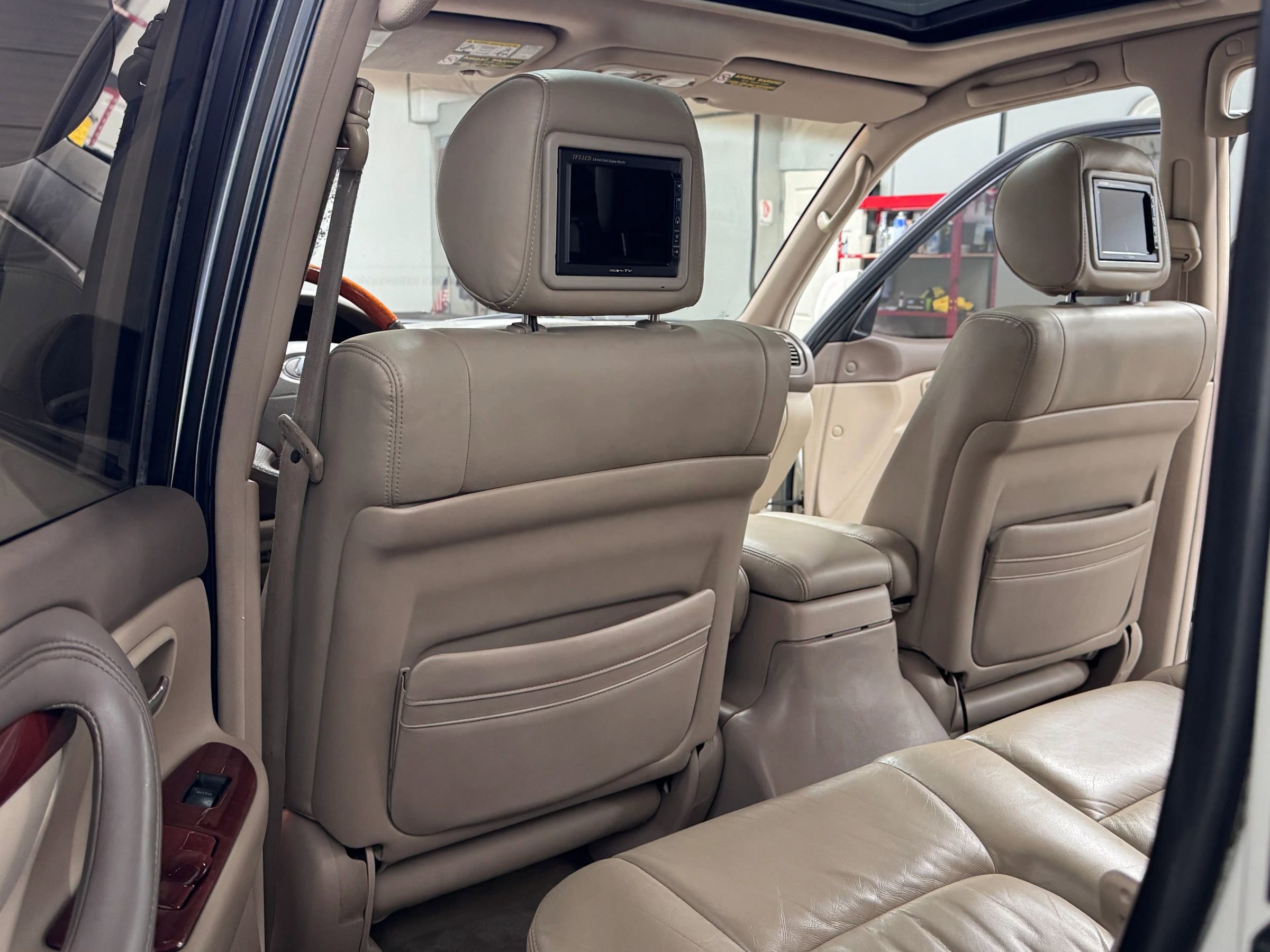 Used 2002 Lexus LX 470 LX 470 Sport Utility 4D image 18