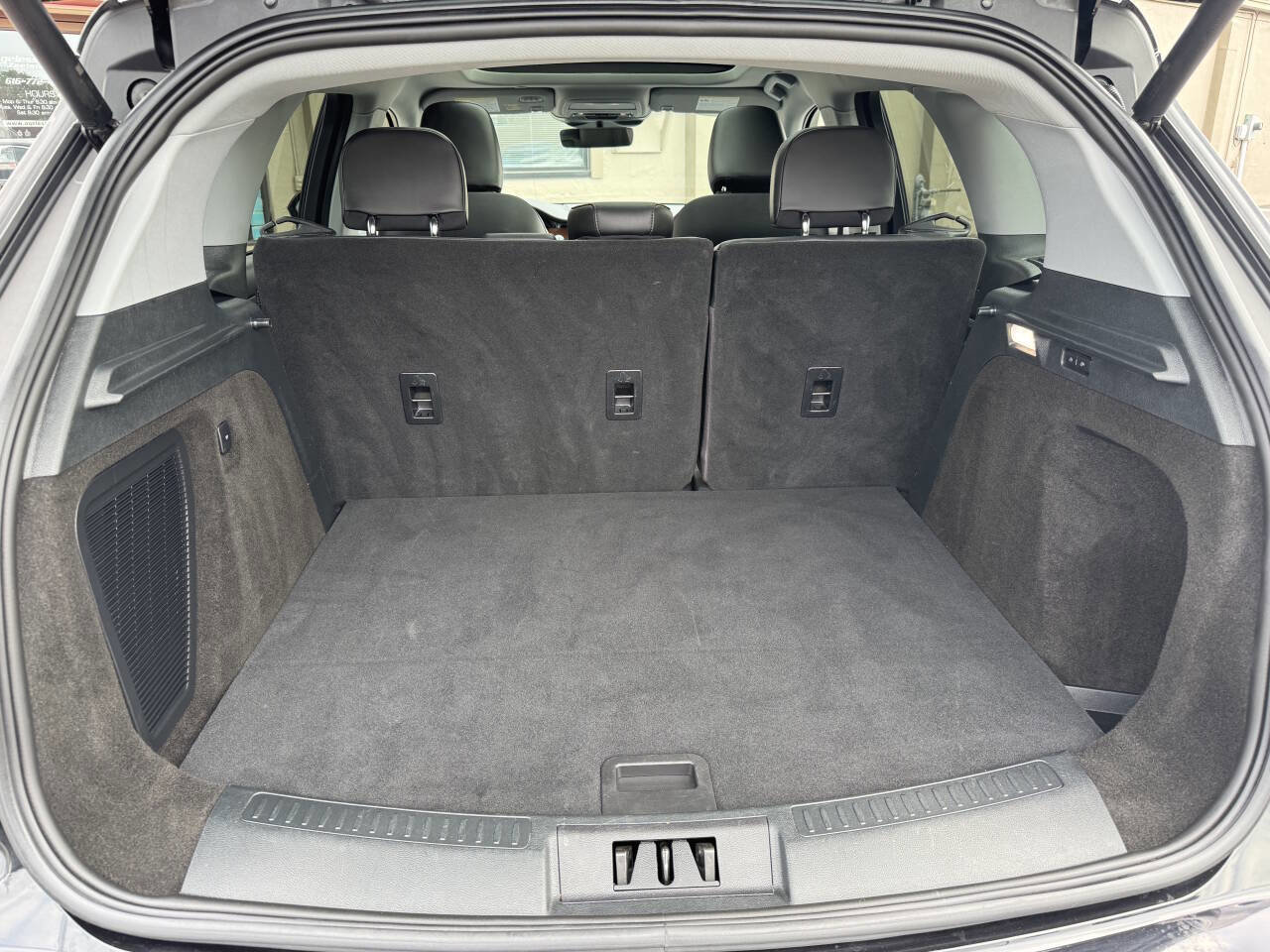 Used 2021 Lincoln Corsair Reserve w/ Equipment Group 201A image 10