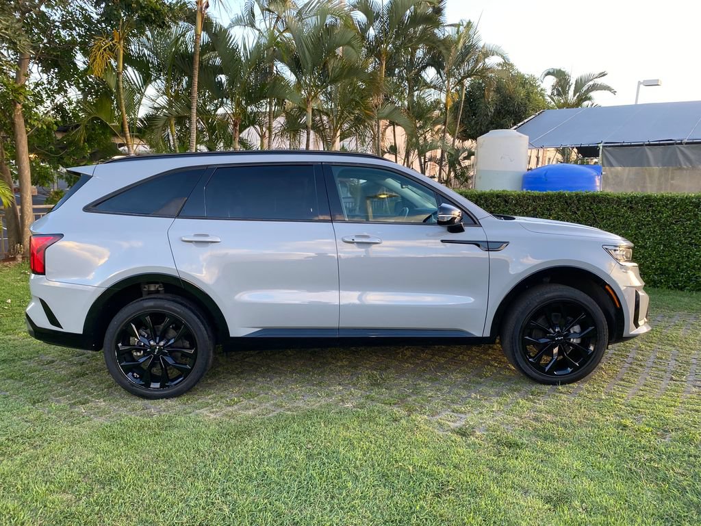 Used 2023 Kia Sorento SX AWD/4WD image 26