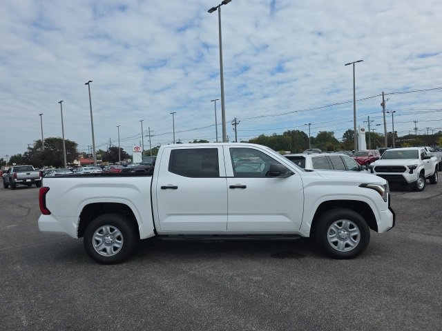 New 2026 Toyota Tundra SR image 3