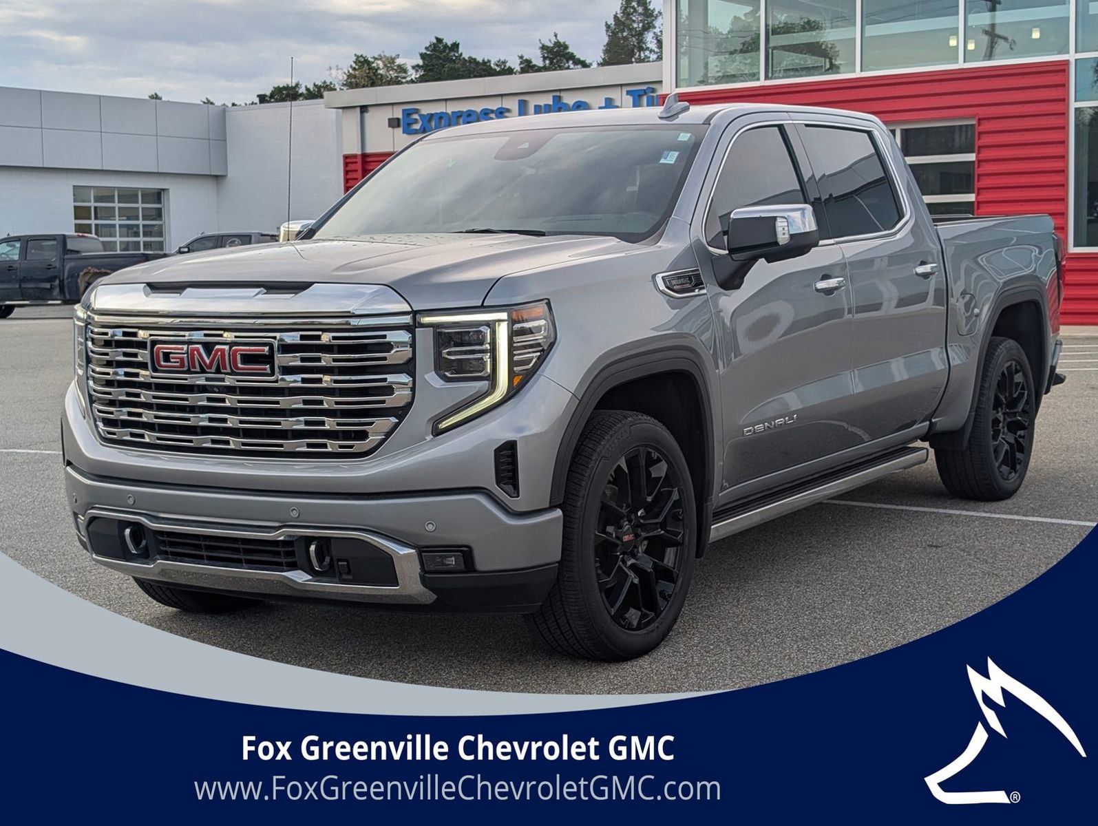 Used 2023 GMC Sierra 1500 Denali w/ Denali Reserve Package AWD/4WD image 1