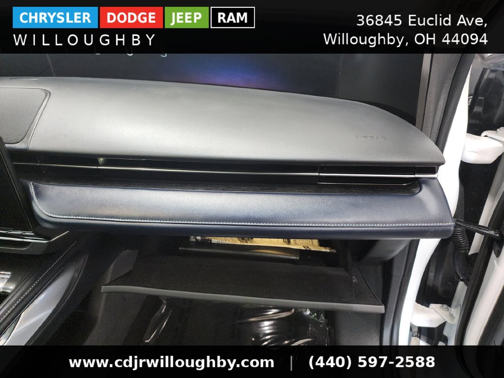 Used 2024 Lincoln Nautilus Reserve w/ Equipment Group 202A AWD/4WD image 38