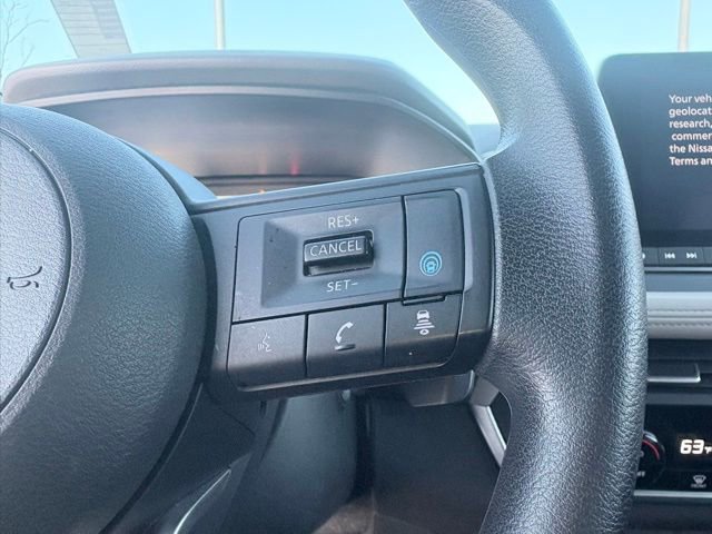 Used 2024 Nissan Rogue SV image 12
