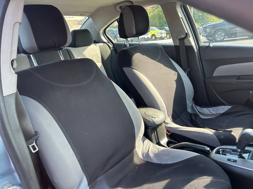 Used 2011 Chevrolet Cruze LS w/ Connectivity Package FWD image 28