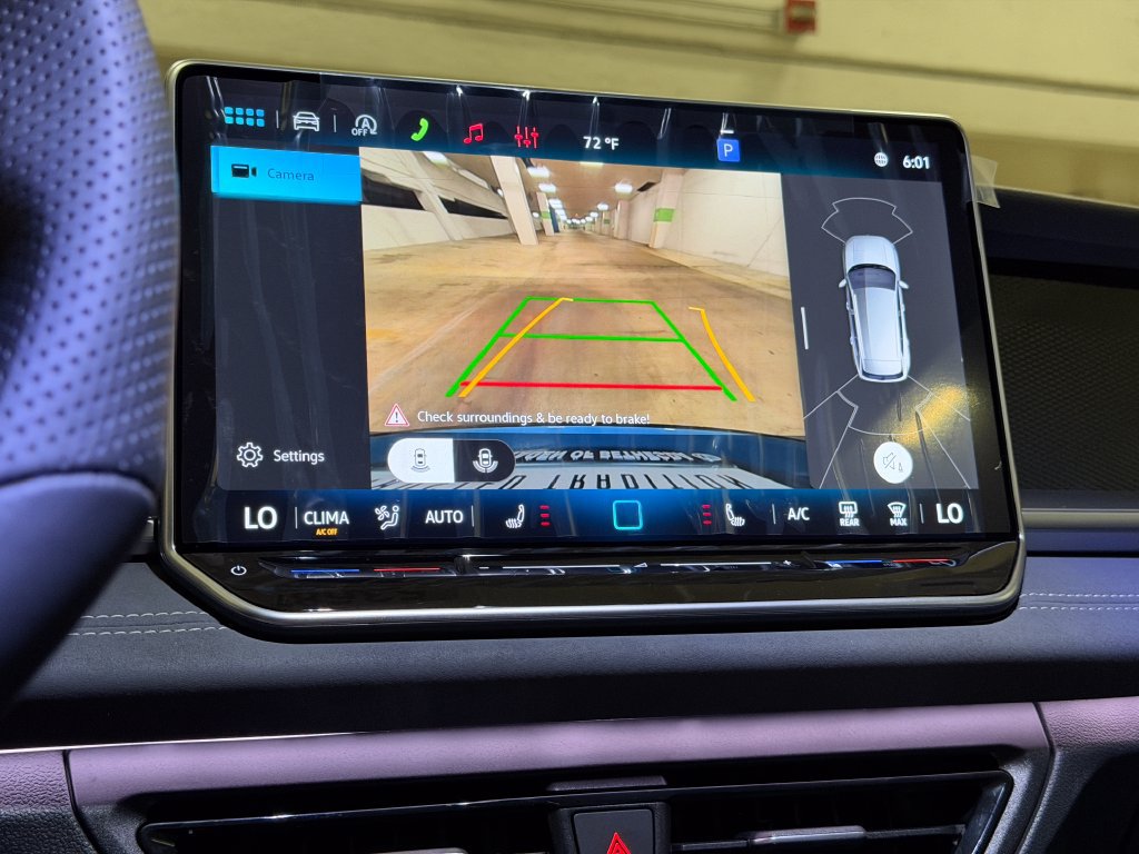 New 2026 Volkswagen Tiguan SE R-Line AWD/4WD image 17