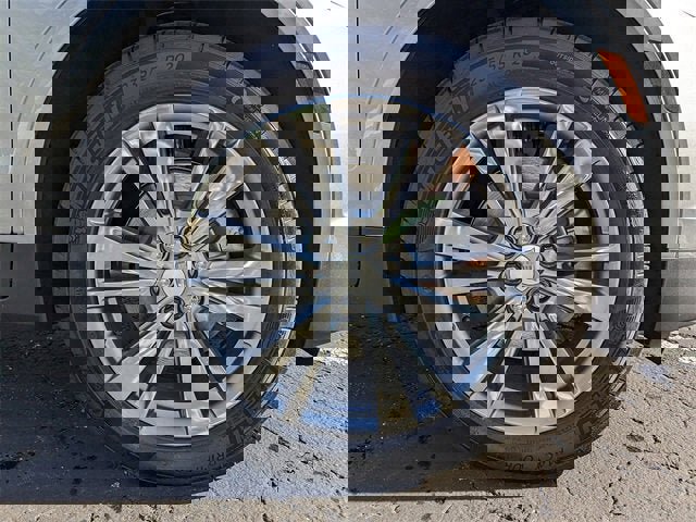 New 2024 Cadillac XT5 Premium Luxury image 11