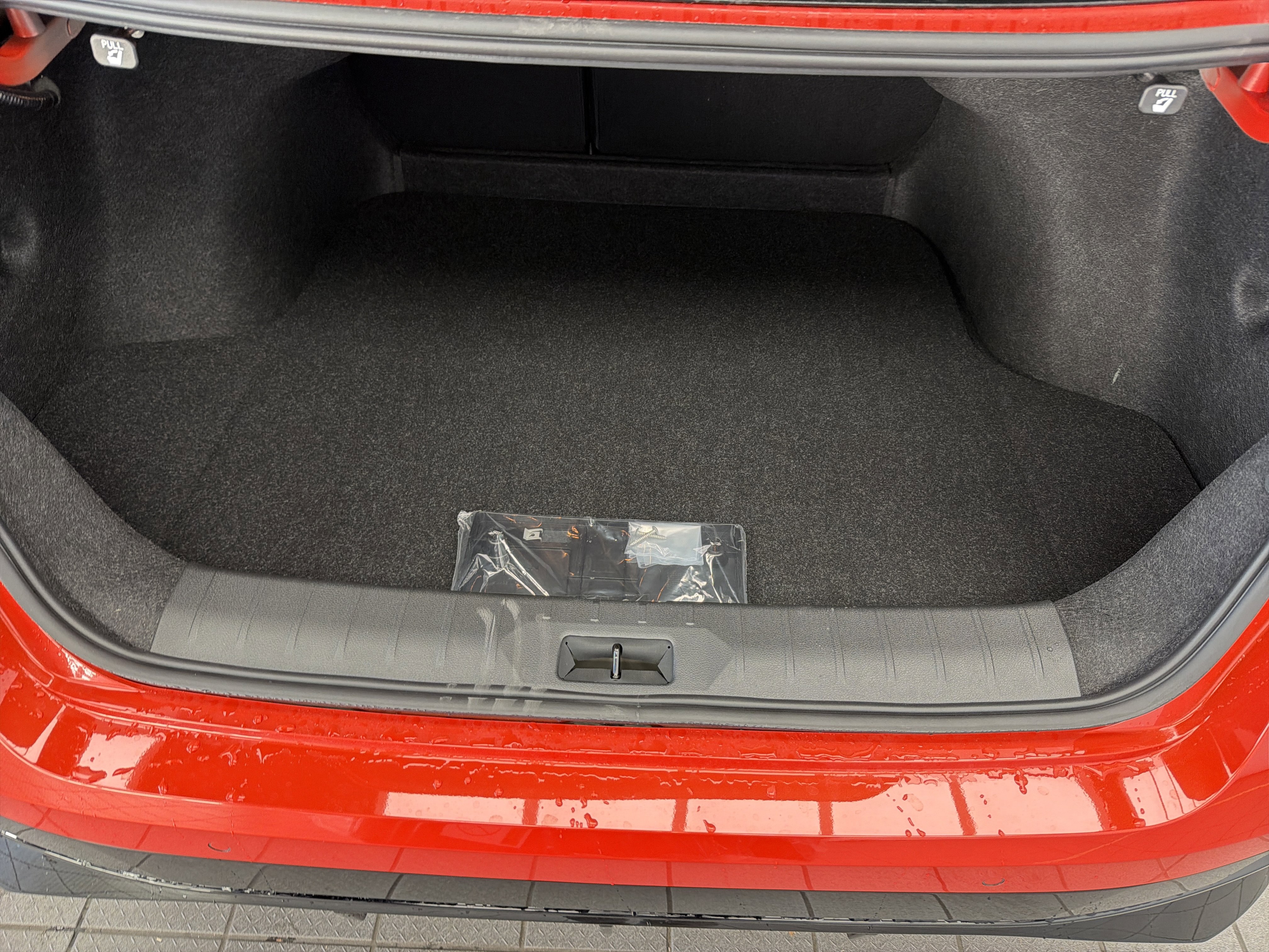 New 2026 Nissan Sentra SR w/ SR Premium Package FWD image 11