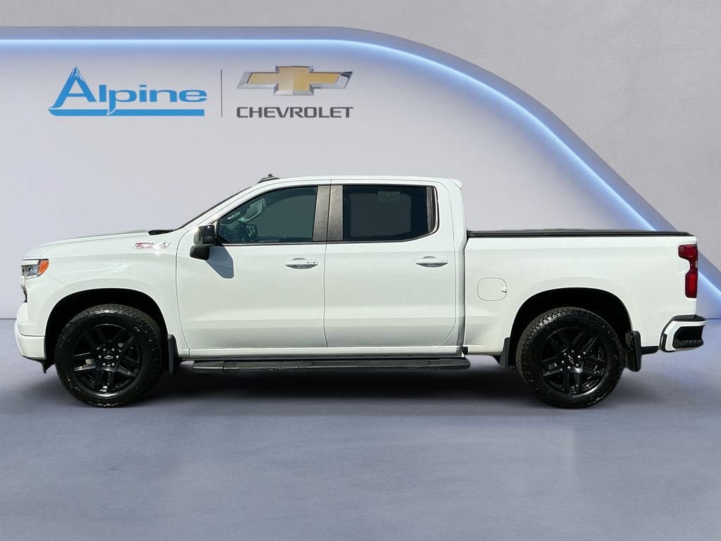 Used 2024 Chevrolet Silverado 1500 RST AWD/4WD image 2