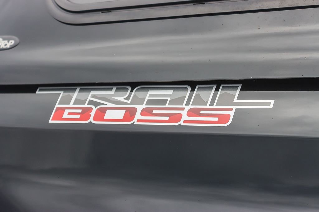 Used 2020 Chevrolet Silverado 1500 LT Trail Boss w/ Midnight Edition image 11