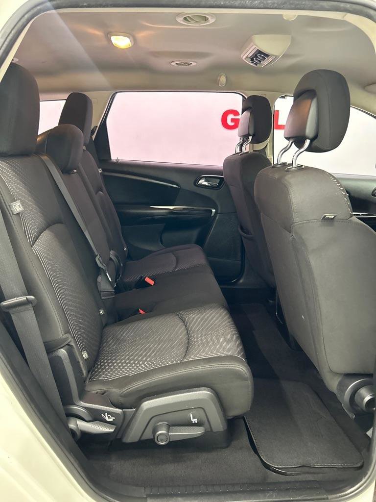 Used 2014 Dodge Journey American Value Package w/ Flexible Seating Group FWD image 23