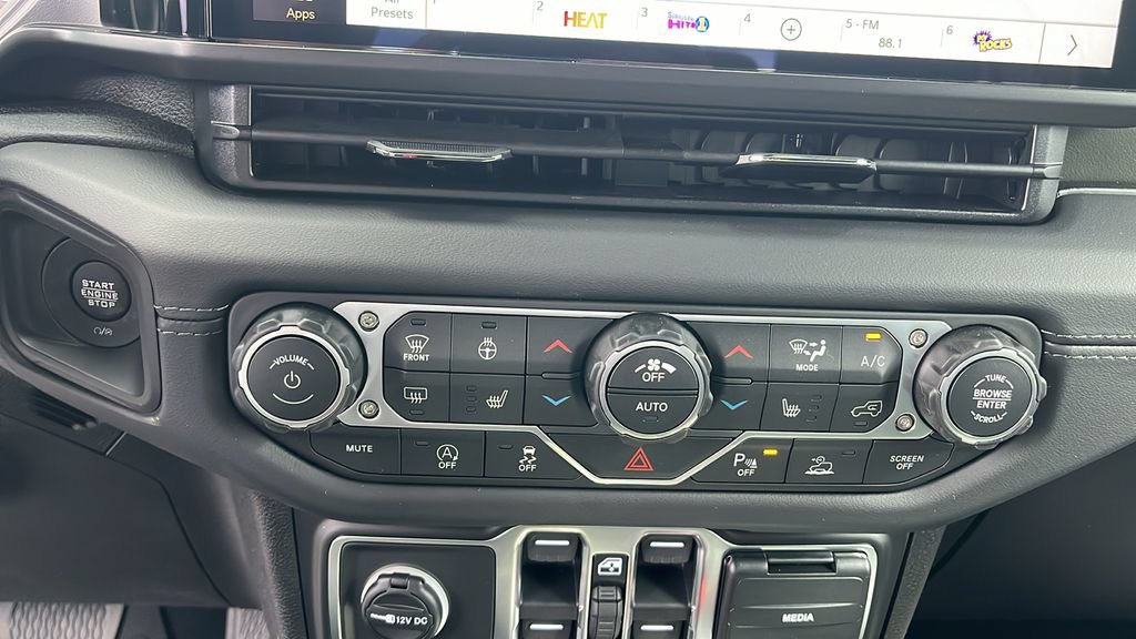 New 2026 Jeep Gladiator Mojave AWD/4WD image 16