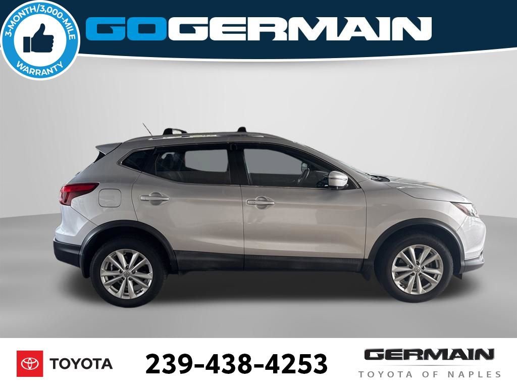 Used 2017 Nissan Rogue Sport SV w/ SV Premium Package FWD image 10