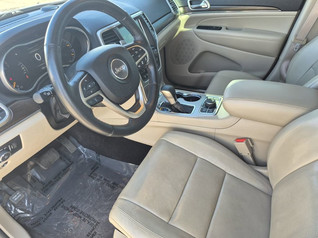 Used 2017 Jeep Grand Cherokee Limited w/ Luxury Group II image 11